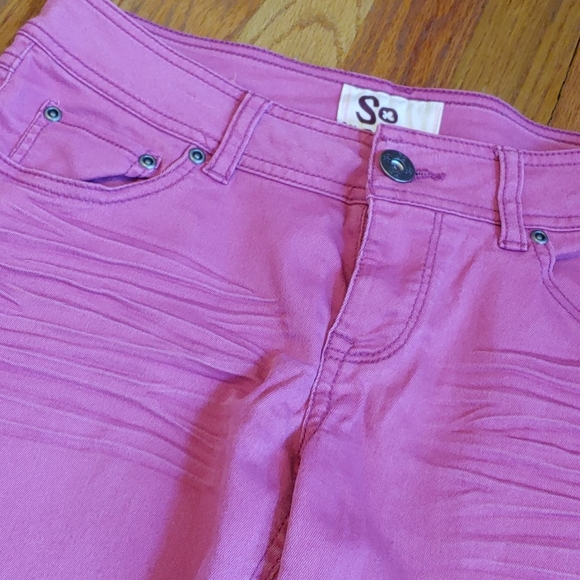 Bright pink crop pants - Picture 3 of 4